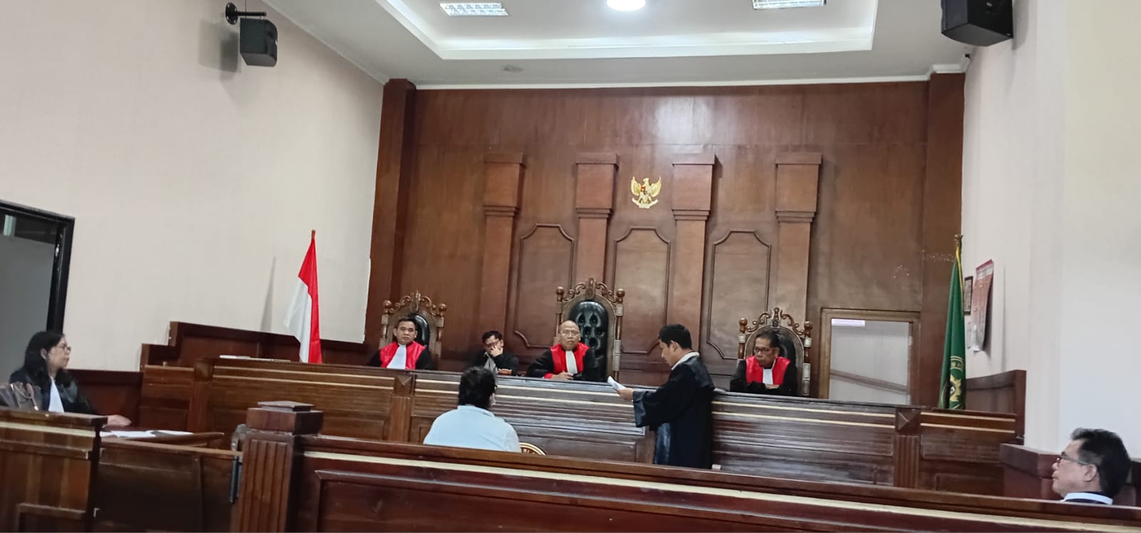 Terbukti UU Perbankan dan TPPU, Diona Christy Pegawai Bank JTrust Divonis 90 Bulan Penjara